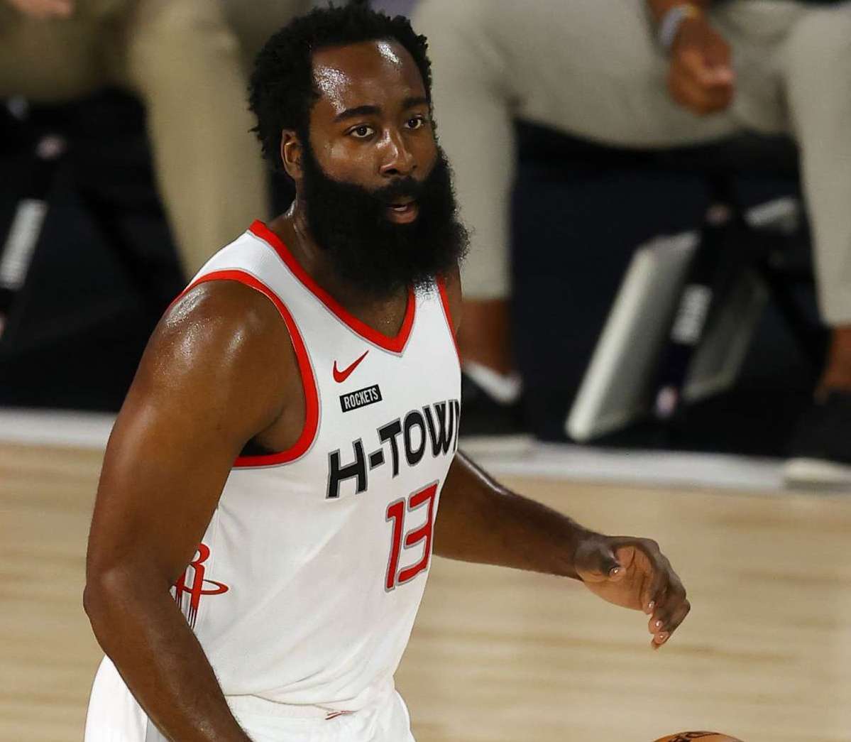 不论是从比 不论是从比